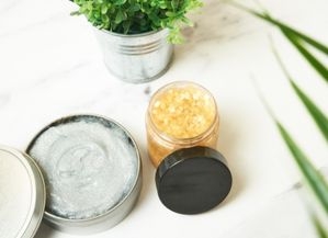 How-to: DIY Body Glitter from Healthy Ingredients • Crafting a Green World